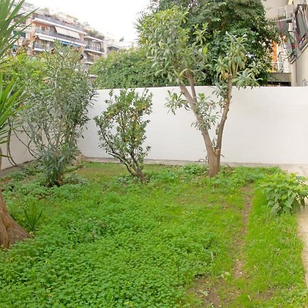 Stylish City Center Garden Apartment Atina Dış mekan fotoğraf