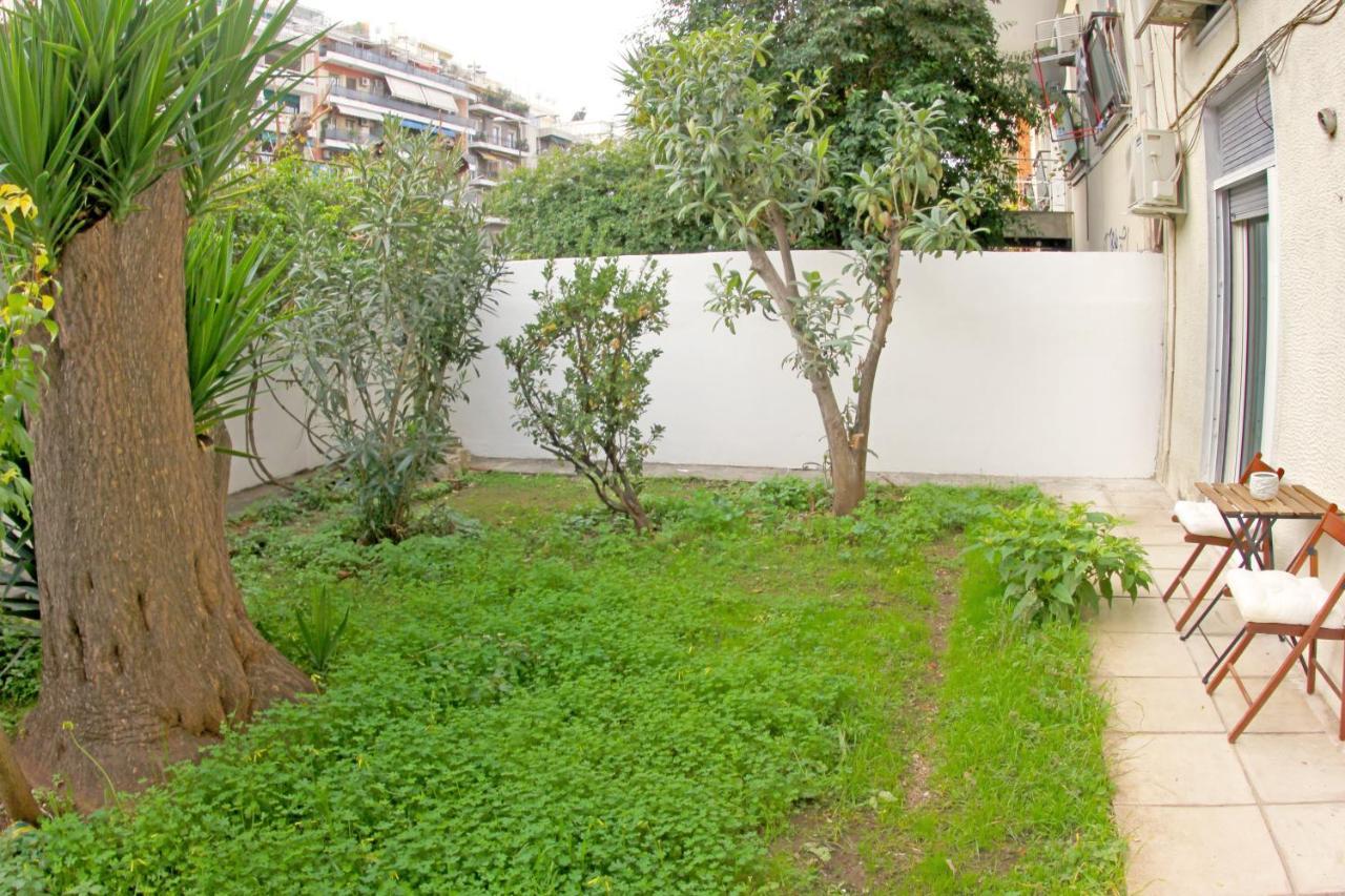 Stylish City Center Garden Apartment Atina Dış mekan fotoğraf