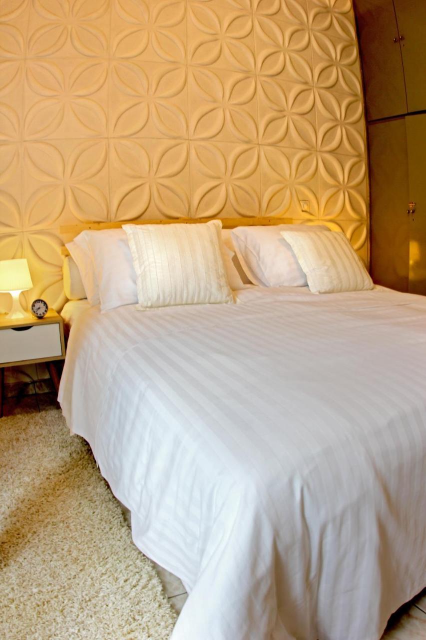 Stylish City Center Garden Apartment Atina Dış mekan fotoğraf