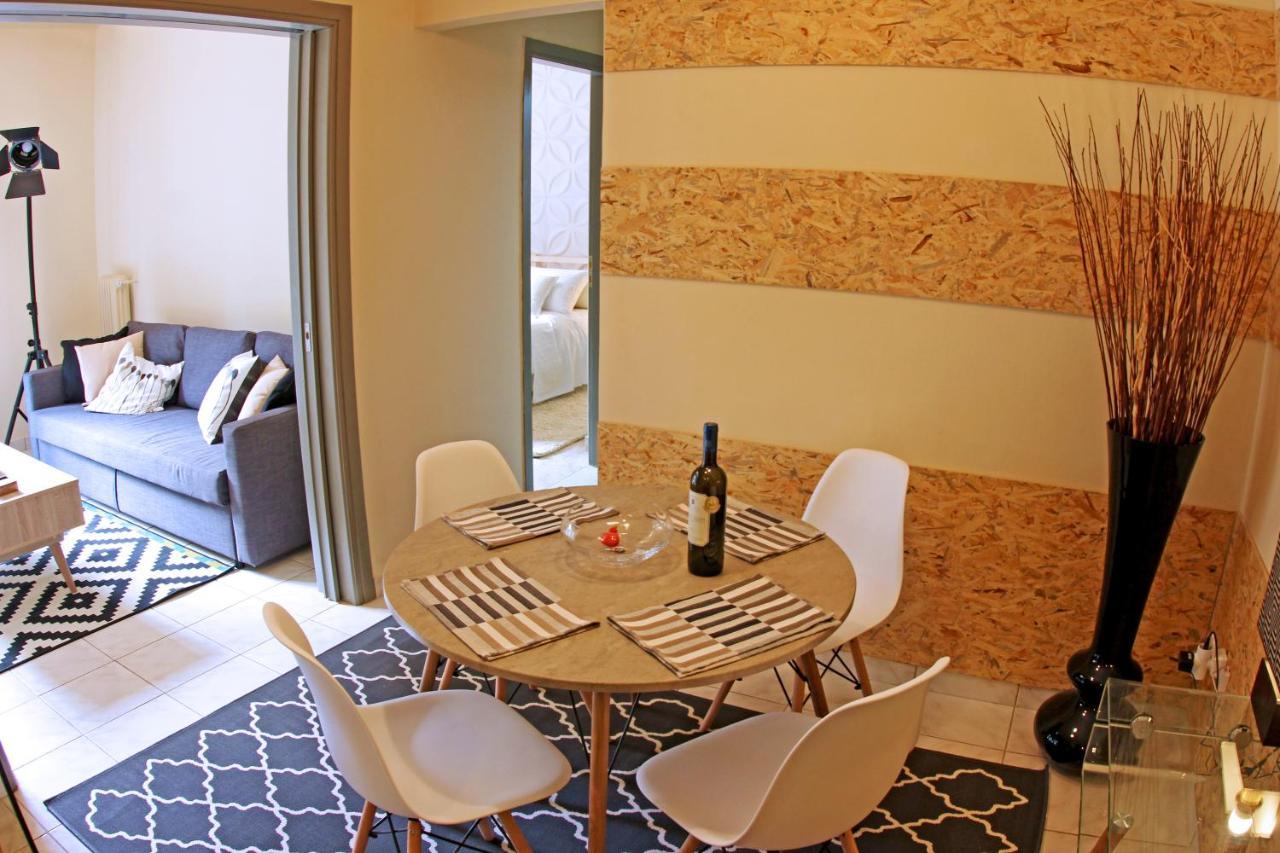 Stylish City Center Garden Apartment Atina Dış mekan fotoğraf