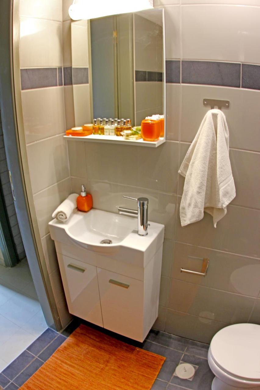 Stylish City Center Garden Apartment Atina Dış mekan fotoğraf